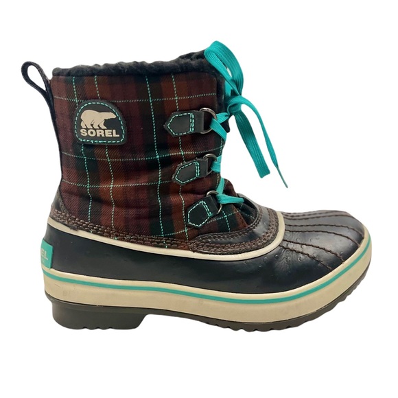 sorel plaid boots